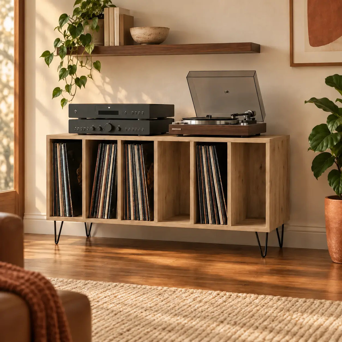 Meuble vinyle en bois couleur chene artisanal