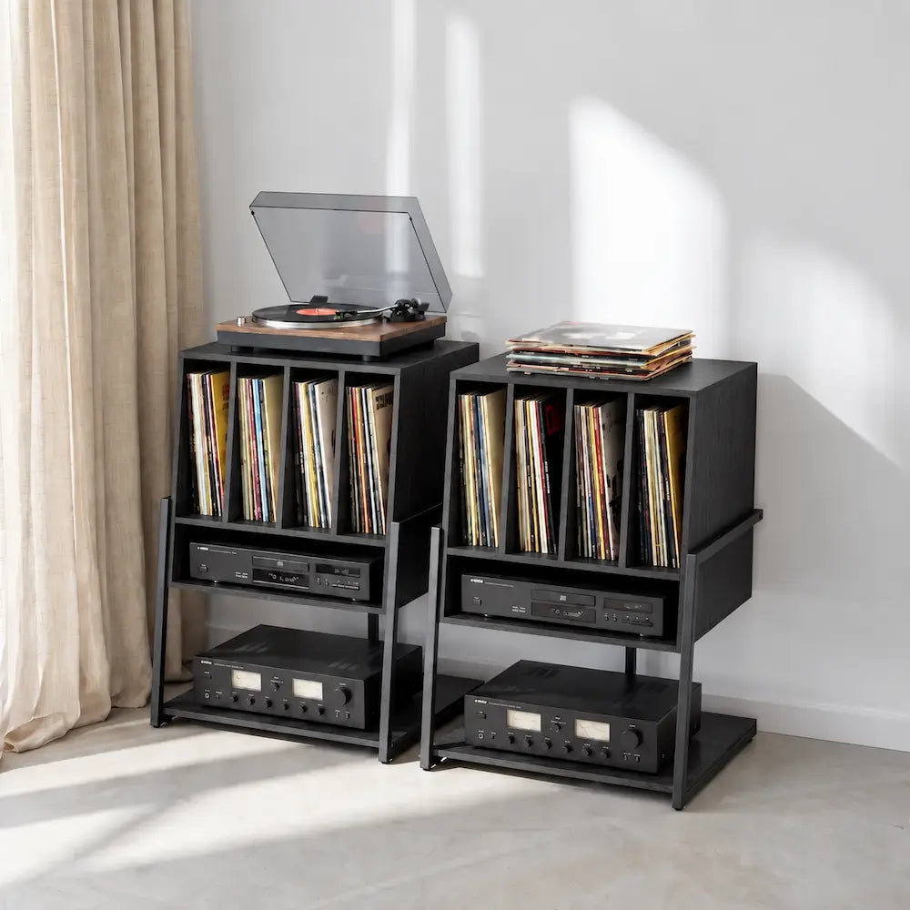 Meuble pour platine et vinyles en bois couleur noir avec 4 compartiments et rangement pour amplificateur